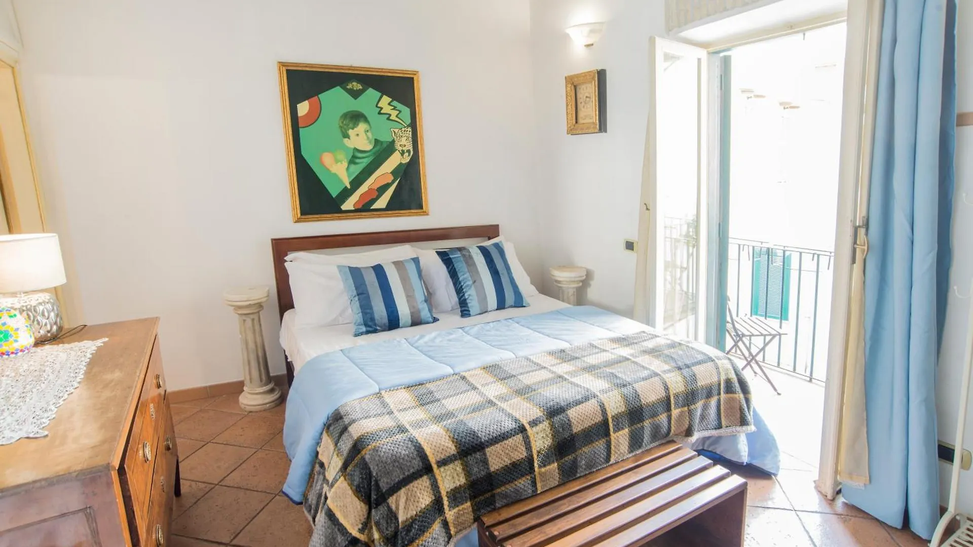 Trevi Romantic Room location